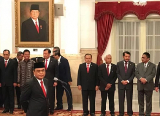 Political Review: Widodo’s Cabinet Faces Bumpy Road Approaching End of Term